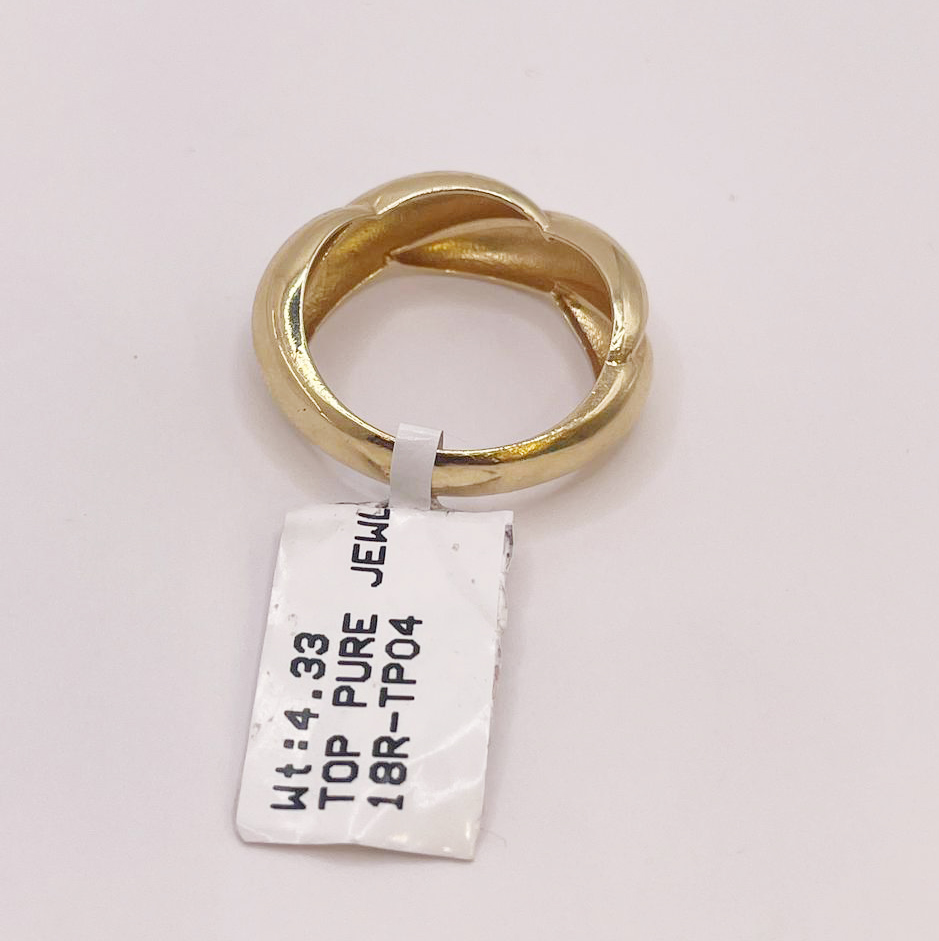 Yellow Gold Interlocking Ring - Image 3